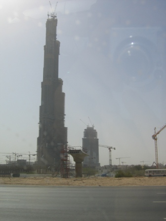 1er aper&ccedil;u de Burj Dubai